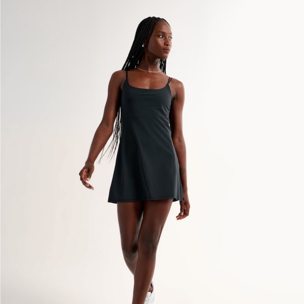 Abercrombie Traveler Mini Dress, black, size petite small